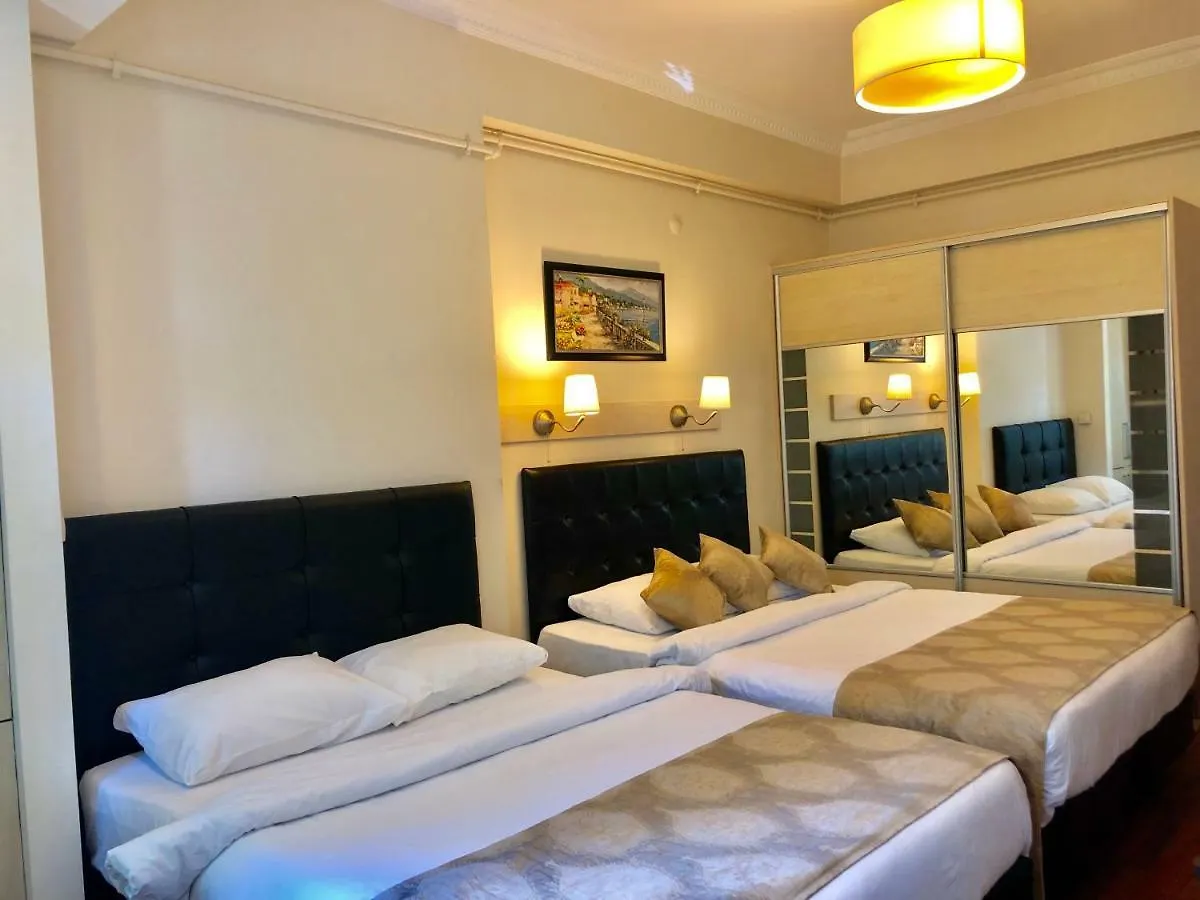 Taksim House Suites Istanbul 4*,